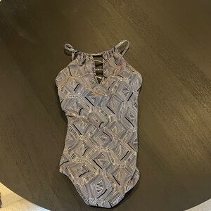 Garnet Hill Geometric One Piece Swimsuit in Black and White